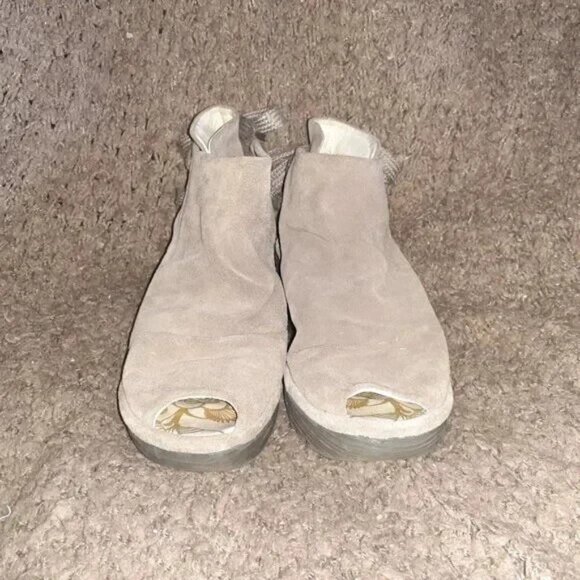 FLY LONDON-Yema-Taupe Suede-Peep Toe Wedges-Lace Back-Sz 36-Excellent - Picture 3 of 7